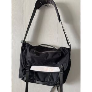 Patagonia® Worn Wear Half Mass Messenger Bag